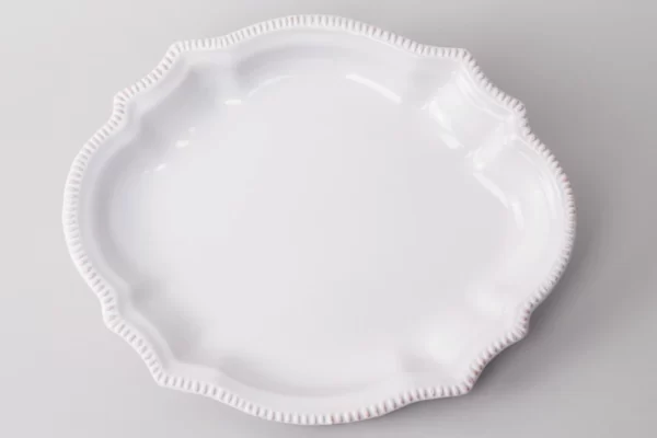 Small pearled platter in white