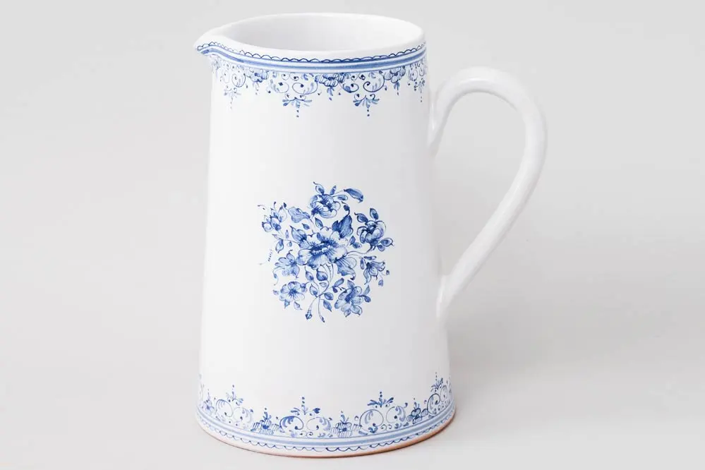 Straight pitcher with blue bouquet motif