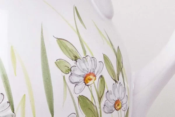 Detail of daisies motif